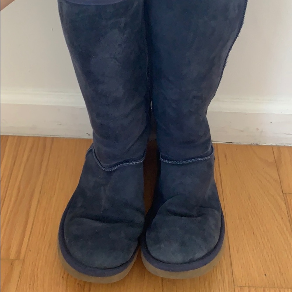 UGG tall boot navy W8